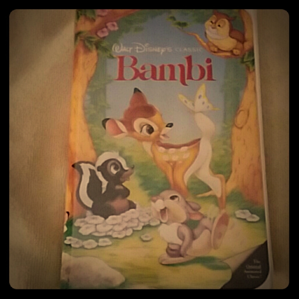 Walt Disney's Diamond Classic BAMBI VHS TAPE